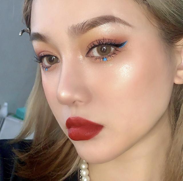 闪亮绝美彩色眼线妆创意时尚感爆棚直击你的少女心