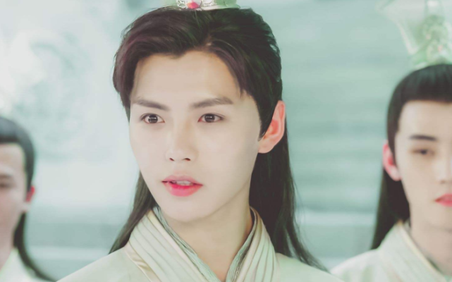 娱乐圈姓肖的四位明星猜你只知道肖战这位女星戏火人不火