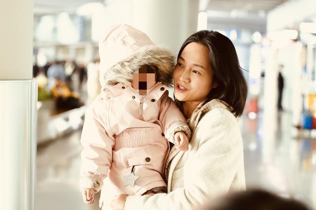 每日吃瓜会:赵丽颖水蛇腰绝了!朱丹宣布怀二胎