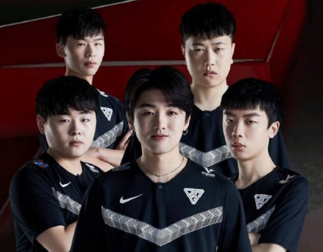 omg遭遇连败icon发文怒怼黑粉直接质问他们玩过游戏吗