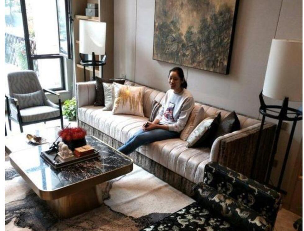 女排队长朱婷豪宅装饰曝出,网友:格调太土!