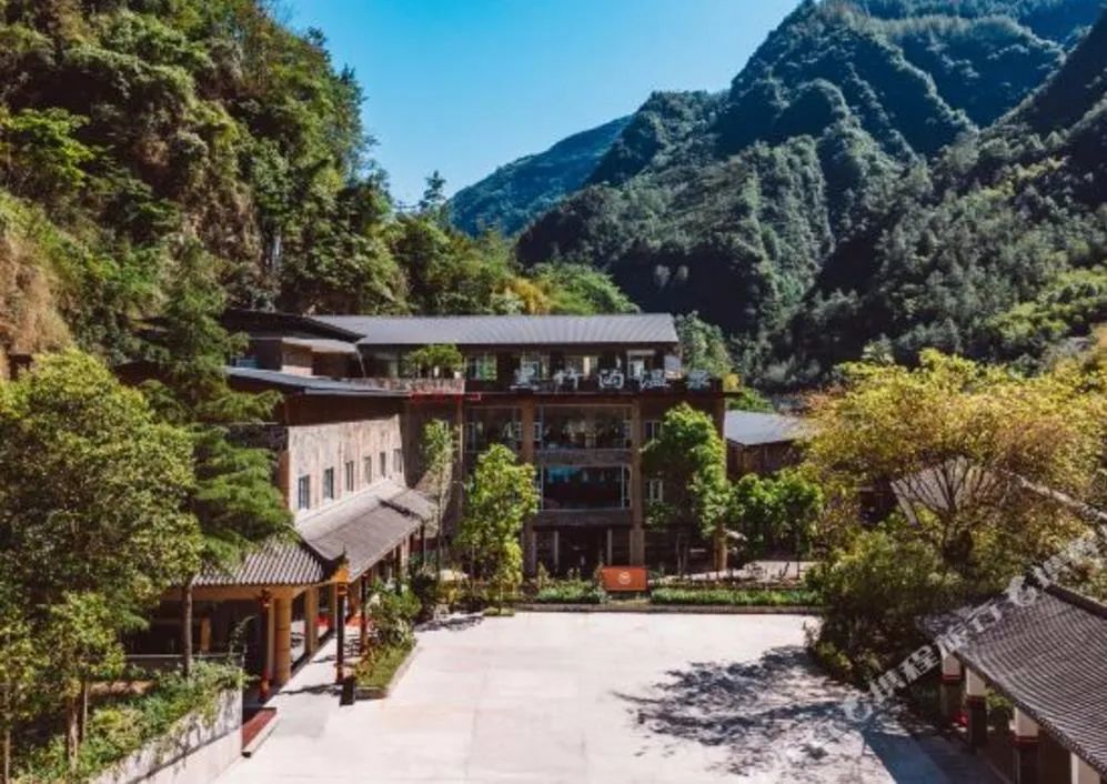 藏有山川云海,峡谷丛林,黑竹沟这片土地美丽又神秘!_腾讯新闻