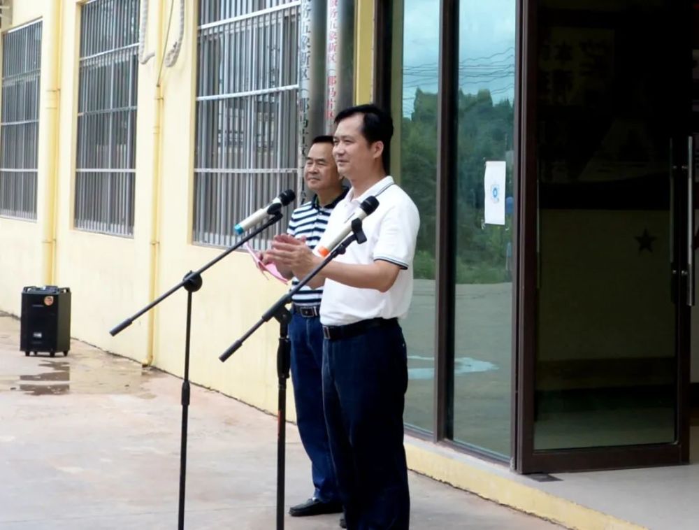良庆区党委书记施杰宣布万有(南宁)国际旅游度假区项目狂野世界板块征