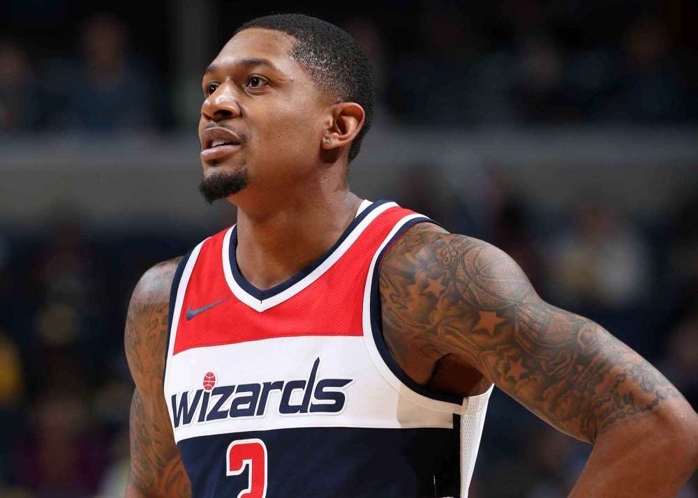 湖人休赛期补强计划来了!5选1的抉择,香蕉船兄弟恐重聚_腾讯新闻