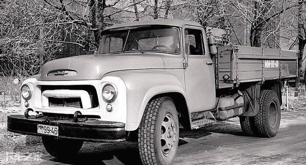 俄罗斯最经典的卡车之一曾大量进口国内吉尔130你开过么