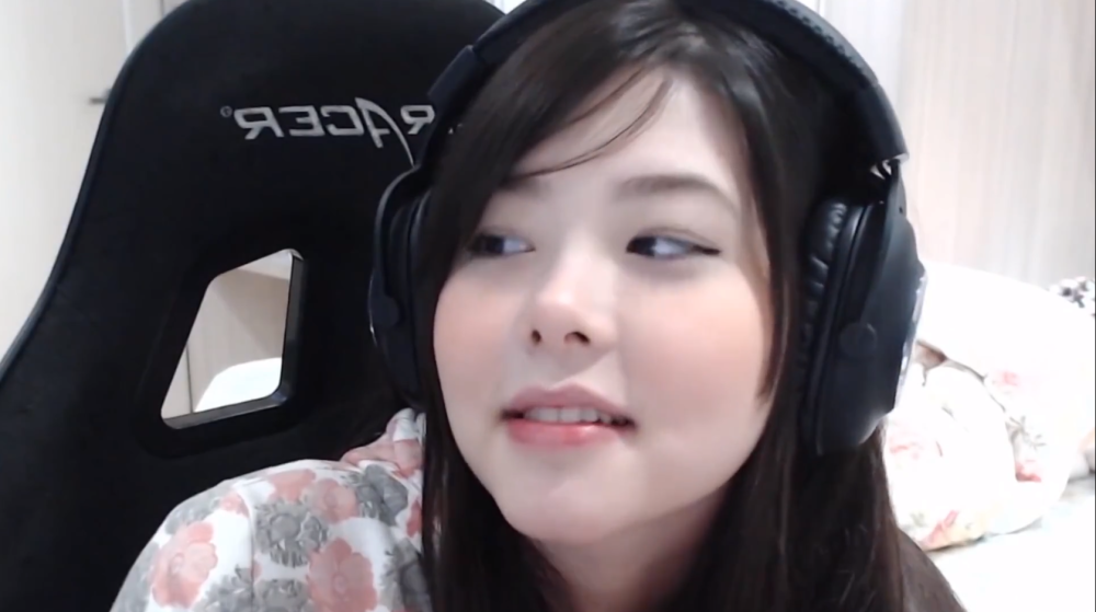 天赐活得太卑微?跟随mayumi离队后被辱骂,网友:舔到一无所有