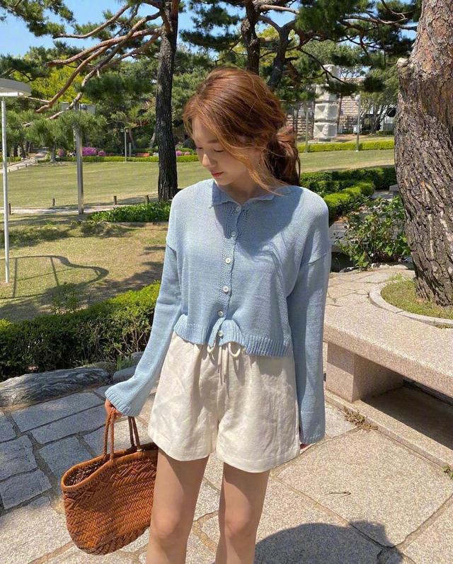 清新的韩系风,适合这个夏天的日常穿搭,超级适合温柔的小姐姐