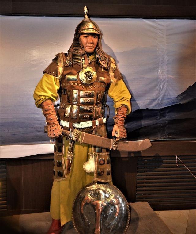 那海是术赤的曾孙那海早年一直跟随金帐汗别儿哥四处征战,并且参加了