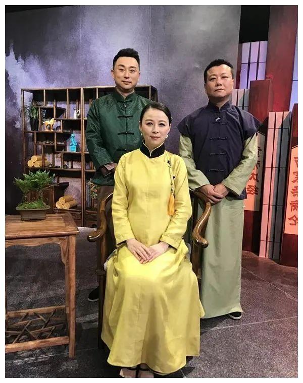 滑稽戏演员曹雄:演戏策划导演主持样样行还做得一手好饭_腾讯新闻
