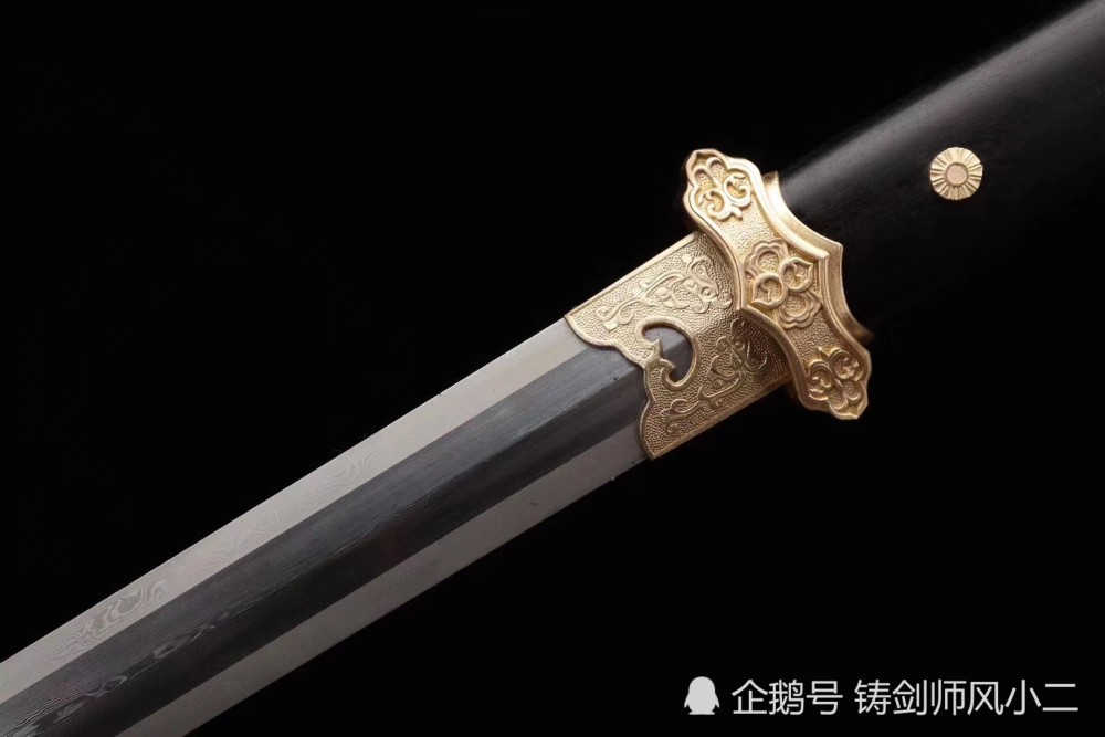 26寸百炼钢系列万层折叠钢二级黑檀木四面唐剑一凤翎剑