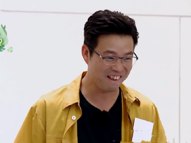 尬笑陪聊没有出路,《极限挑战》王迅告诫我们:无法融入就选择离开