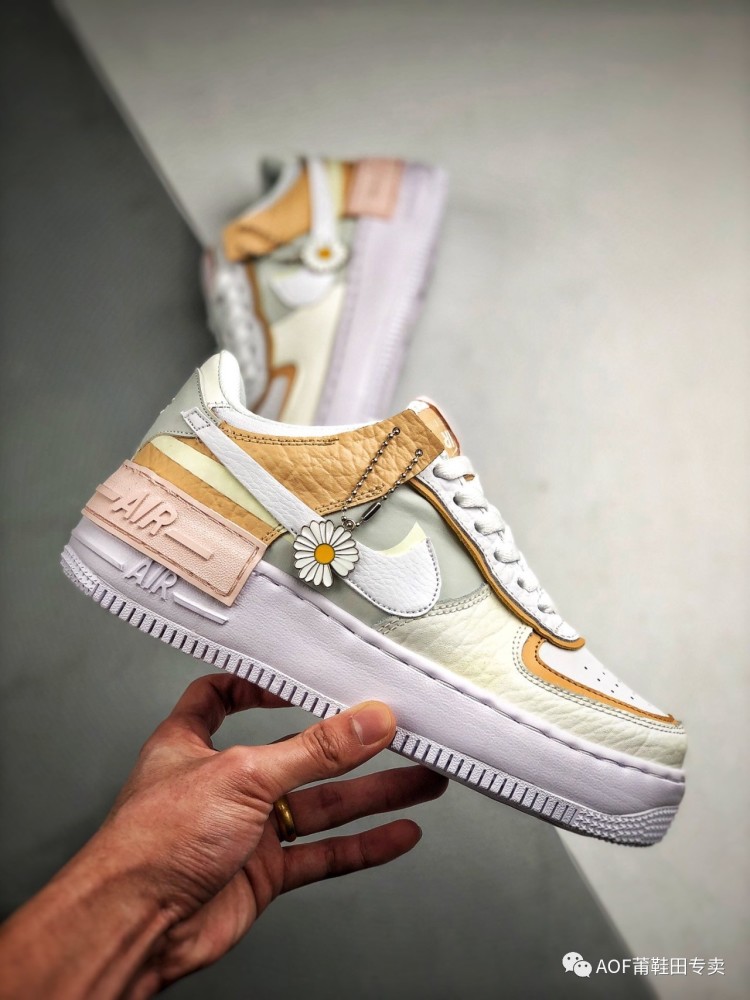奶油拼色 小菊花侧身吊坠!af1 空军一号拼接马卡龙开箱测评!