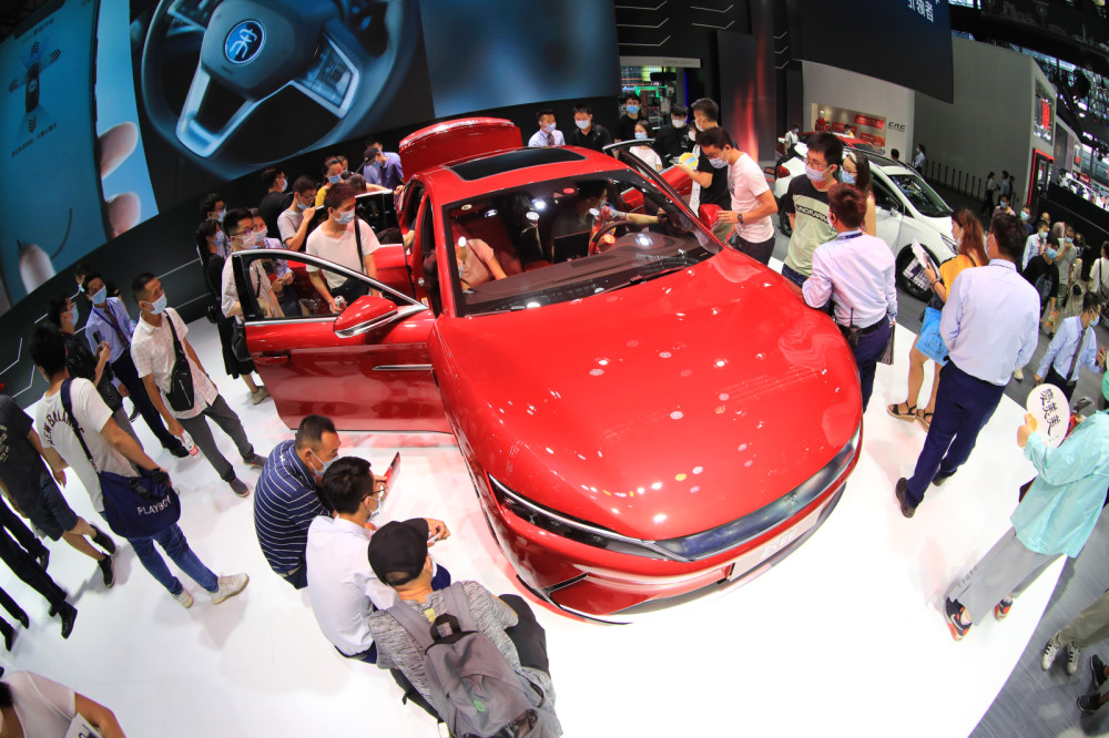 2020粤港澳大湾区车展深圳会展中心启幕_腾讯新闻