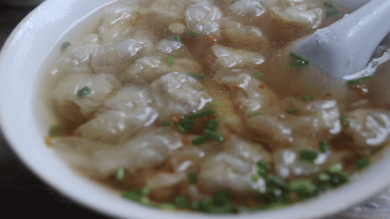 看老闆的脾氣氣氣氣就知道了|餛飩|臭豆腐|蒼蠅館子