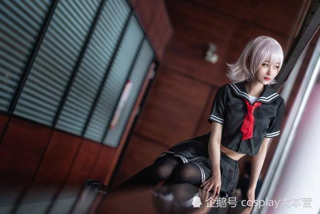 黑贞 过膝袜jk cn:咿淼