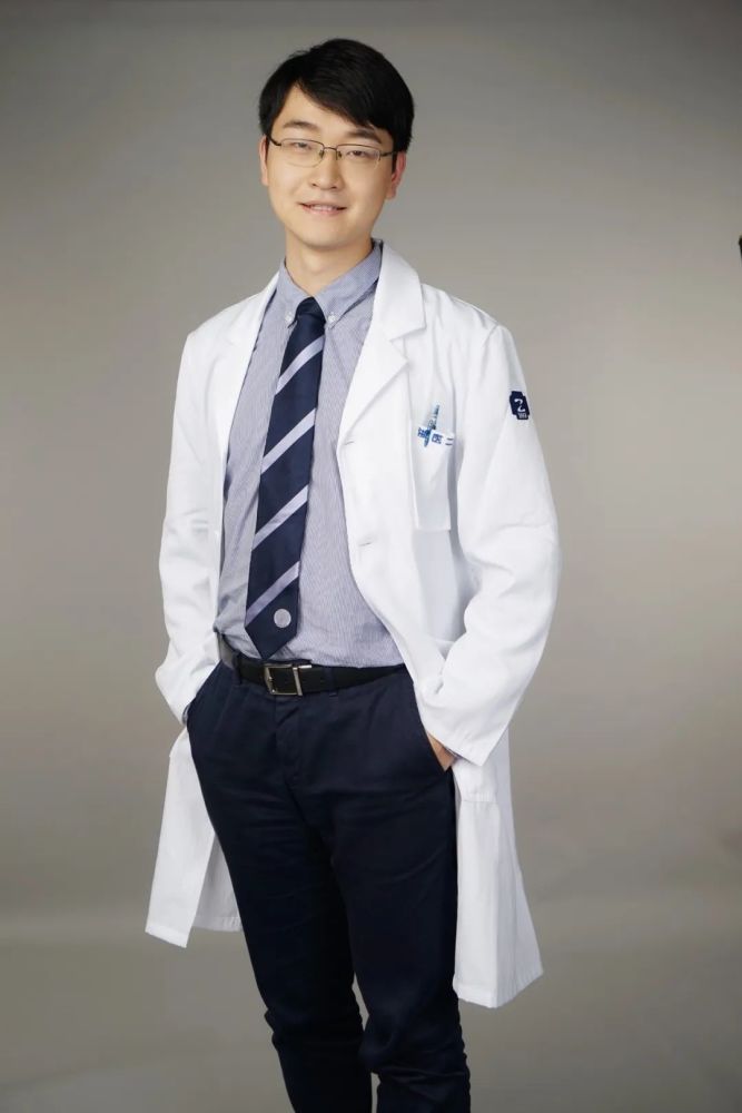 骨关节外科,生物材料和生物制造研究师从知名关节外科专家严世贵教授