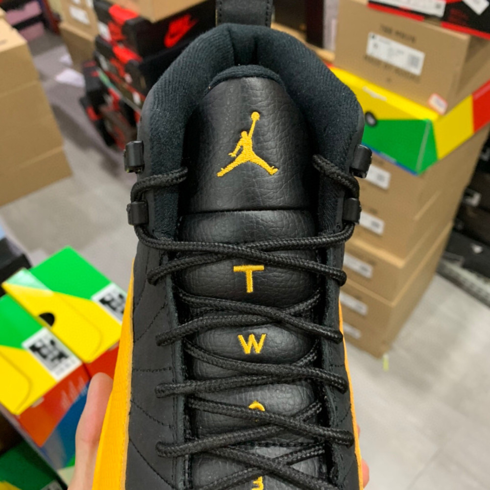 乔丹aj12 university gold pe 黑黄篮球鞋