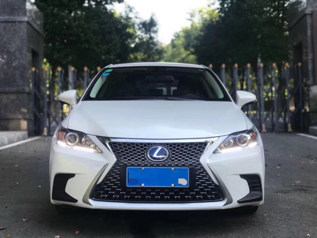 雷克萨斯ct200h精英型