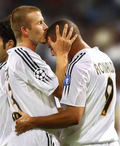 罗纳尔多:我与贝克汉姆是理论上的合理搭档,但他在皇马位置不对