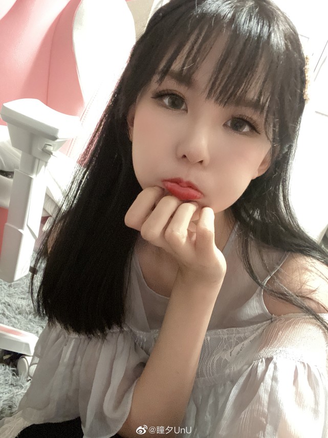 纯混子,更喜欢一笔姐跟瞳夕