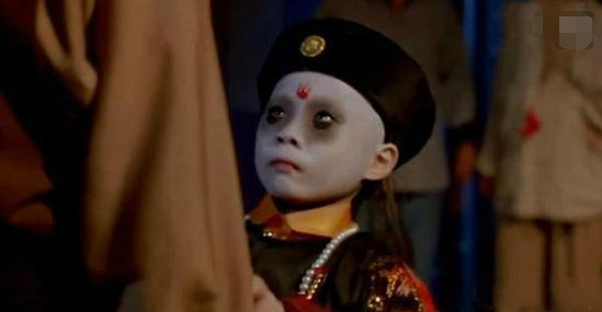 小僵尸,他在影片中起着特别重要的作用,同时他也因为这些电影被林正英