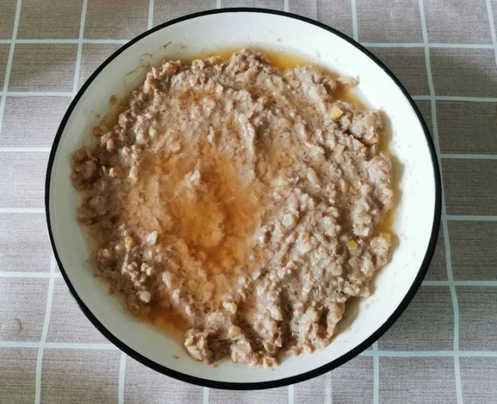 有一种喝粥的执念,叫咸瓜肉饼