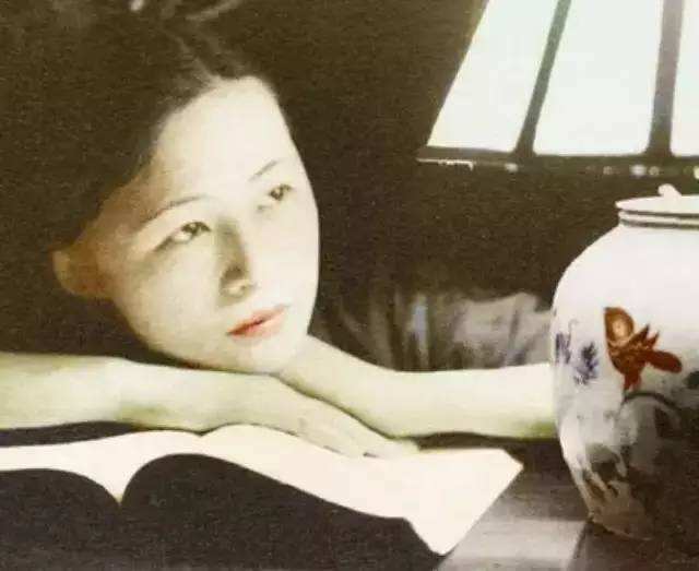 我们太太的客厅|冰心写下《我们太太的客厅》暗讽林徽因，后者“回赠”她一坛醋