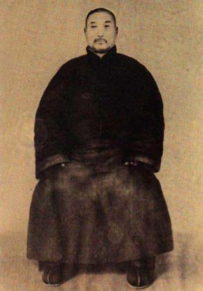 不过,据一同擒获康小八的,马玉堂大师曾经说过,康小