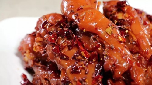 皓月集团网红"麻辣牛蹄,火辣美味,轻松满足你的味觉!_腾讯新闻