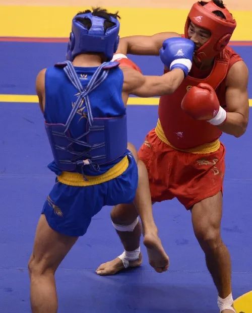 陕西队张坤:最年轻的大满贯得主,散打江湖黑旋风!