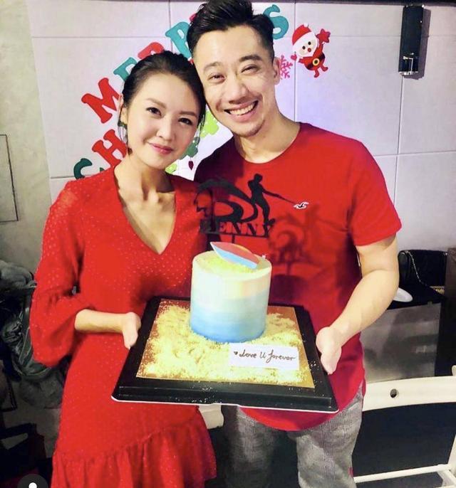 翟威廉新店开张,陈庭欣不惧前女友称号现身支持,不见其富商男友