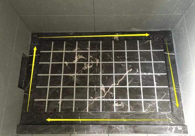 卫生间还做斜坡?做个拉槽四边走水,排水快不堵塞,好处多多