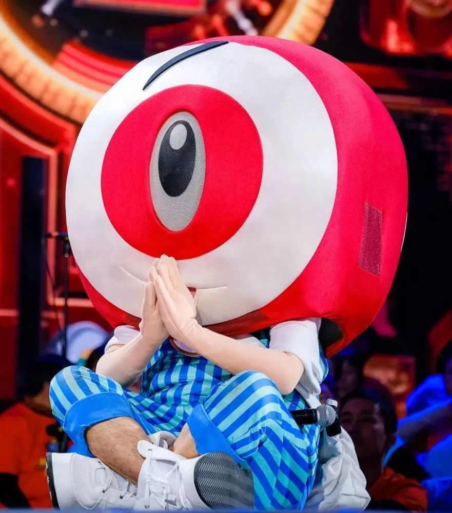 《开门大吉》电台女主持和小尼上演爱情话剧《凌晨的外卖》