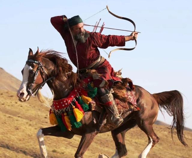 清朝皇帝为啥喜欢带皇子打猎?遵循祖制是其一,关键是其二