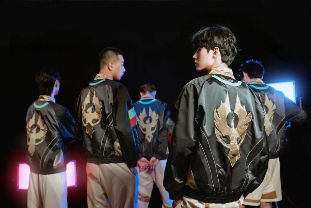 王者荣耀世界冠军杯全新出征服帅气亮相潮爆赛场