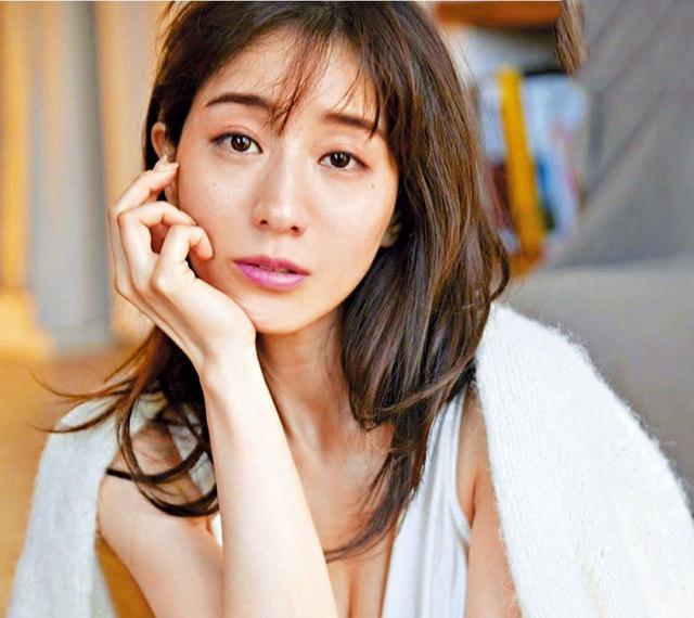 写真集销量排行 田中美奈实完爆新垣结衣 看完价格准备存钱 新垣结衣 田中美奈实 白石麻衣 Sincerely Yours 乃木撮vol 02 日本 娱乐