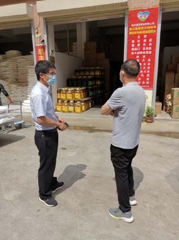 中牟农商银行万邦城支行开展服务提升学习月活动