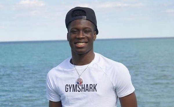 字母哥小弟三年合同签约西班牙球队阿德托昆博发推祝贺