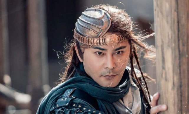 《倚天屠龙记》中小昭的父亲到底是谁?不是韩千叶,此人藏得很深