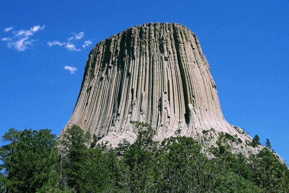 魔鬼塔(devils tower)09酋长岩(el capitan)是美国加利福尼亚州