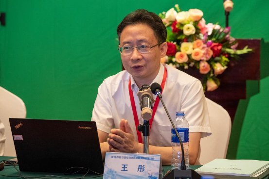 王彤作《中大八院抗疫工作实践》的主题分享深圳市急诊质控中心副主任