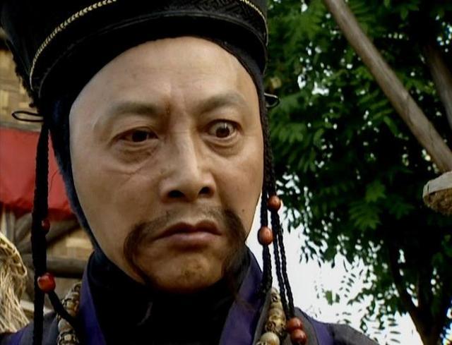 查看更多图片 >余沧海余沧海的师父叫做长青子,是青城派的上一任掌门