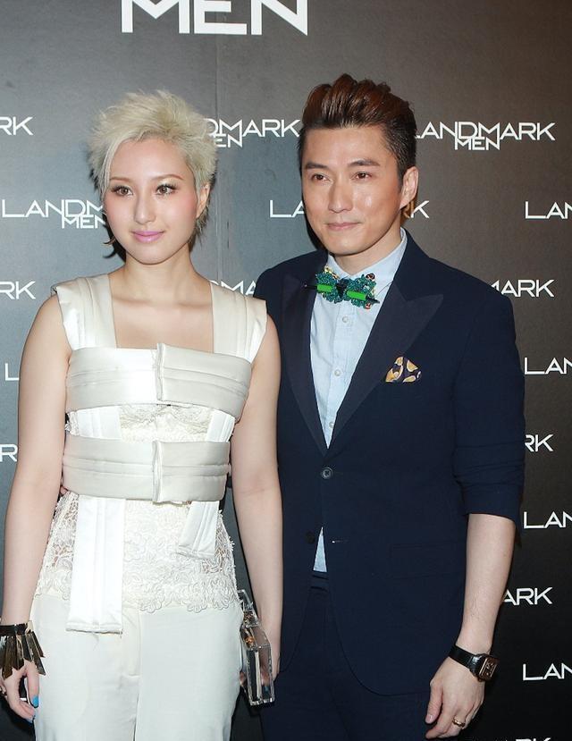 43岁陈山聪与老婆晒孕照曾为入赘赌王家抛弃发妻结局却被狠甩