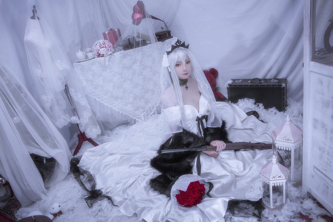 穿上婚纱的德皇98k别有一番滋味