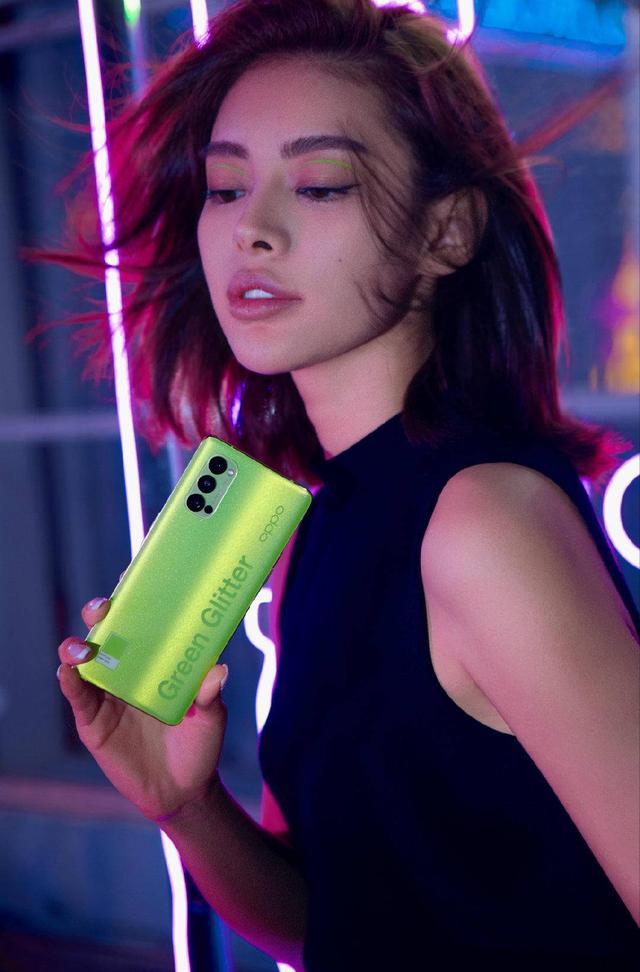 欧阳娜娜实名盖章!oppo reno4红蓝组合太养眼了,一眼心动