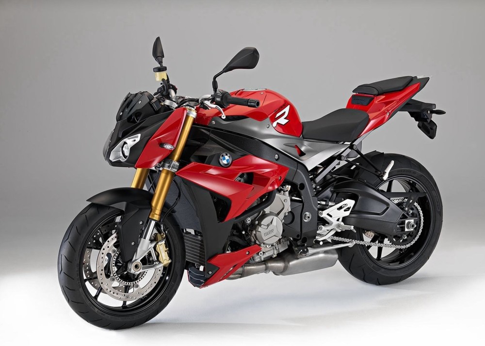 姗姗来迟的旗舰街车 新一代宝马s1000r渲染图曝光