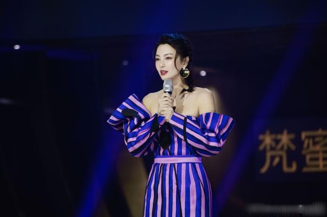 刘雨昕|女明星商业价值榜，刘雨昕首次第一，排名前三都是女团选秀选手！