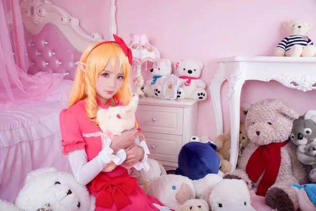 麦罗芒阿老师 山田妖精cos 网友:想要看弹钢琴的样子