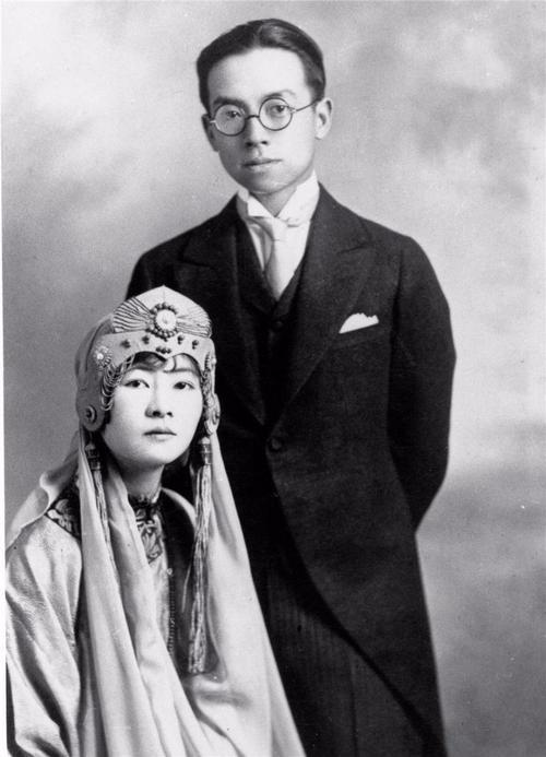 林洙将林徽因画像取下,梁再冰气得扇了她一巴掌,梁思成一语不发