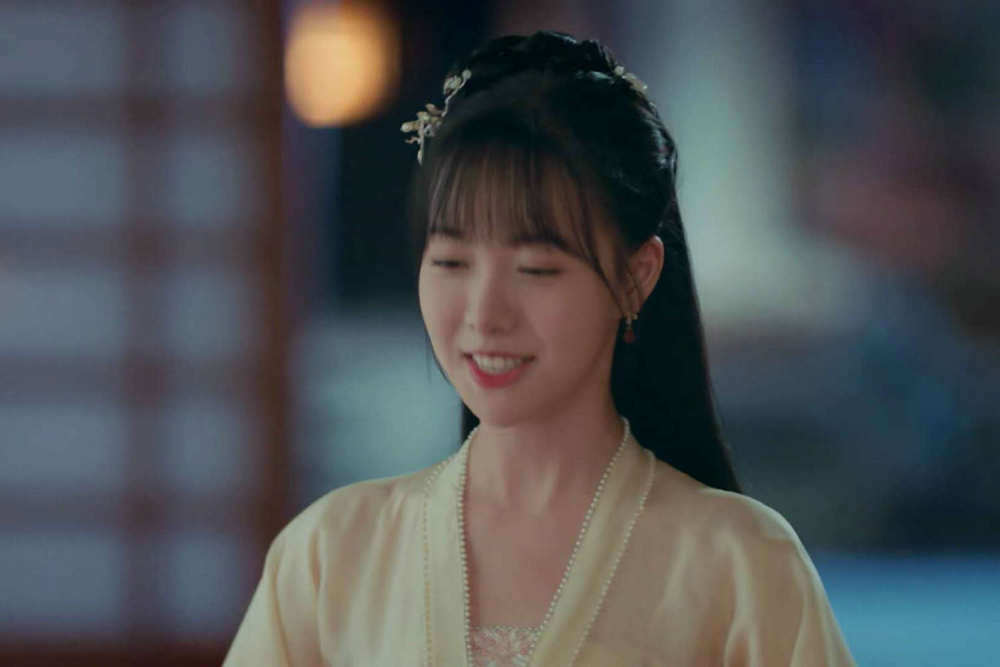 虽然是骠骑将军闻步青的女儿,但是与闻素锦不同,她这个将军家的女儿